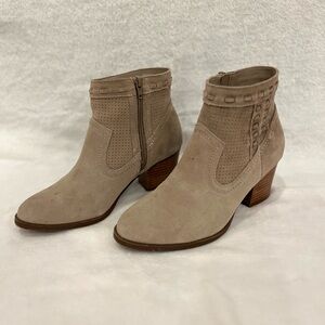Market & Spruce Ankle Boots Tan Size: 7.5